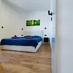 Βίλα Polis